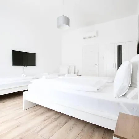 Apartment Premium By Hi5-vaci Str. 3 Bedroom