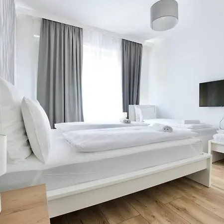 Premium By Hi5-vaci Str. 3 Bedroom *