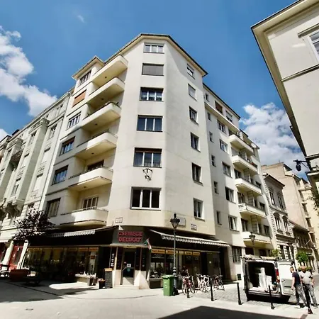 Premium By Hi5-vaci Str. 3 Bedroom * Budapest